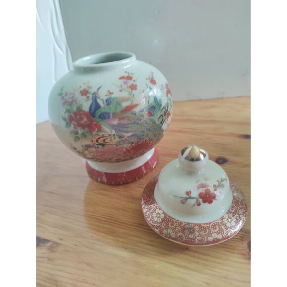Vintage Japanese Ceramic Peacock Ginger Jar by Satsuma 6" - Picture 13 of 16
